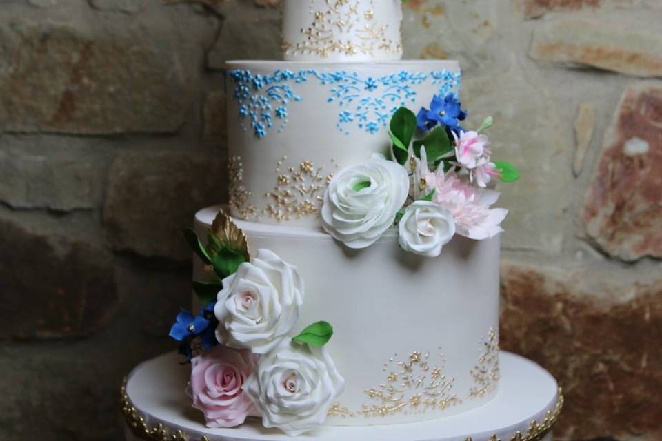 Flower decorated cake