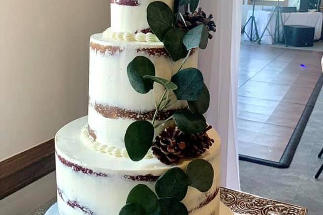 Pines Cones wedding cake
