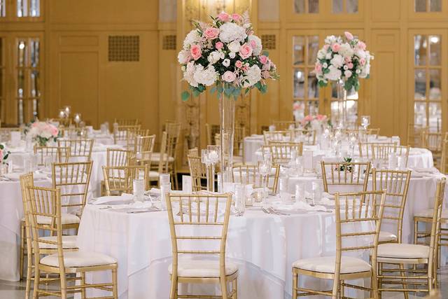 White Farmhouse Flowers