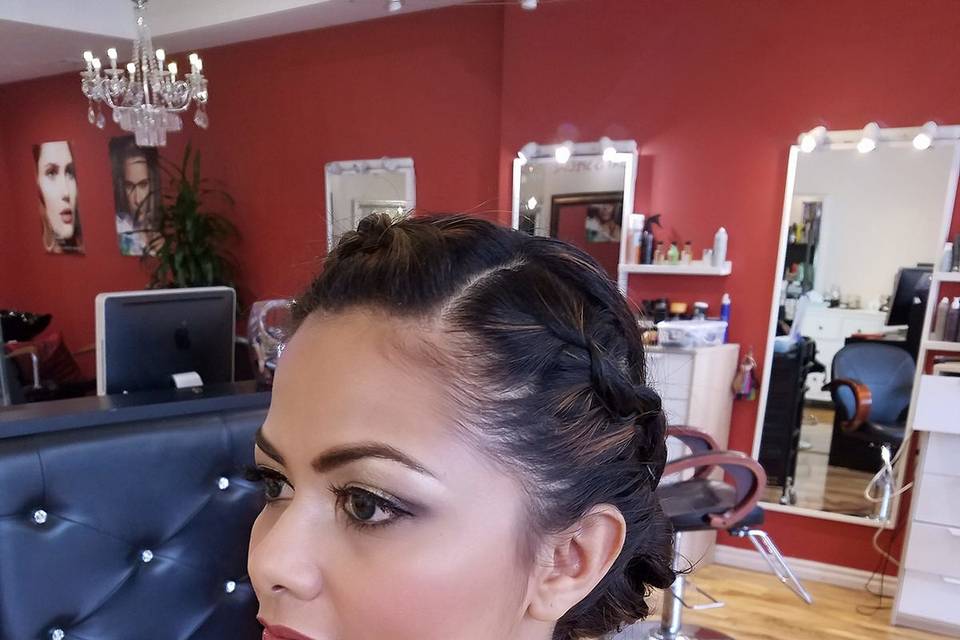 WOWPRETTY Makeup and Hair Agency