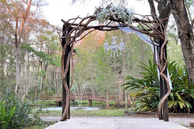 Custom ceremony arch