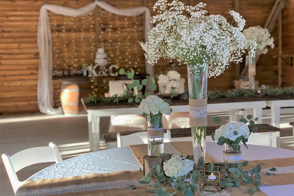 Rustic-chic centerpieces