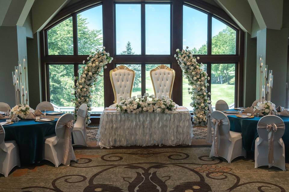 Elegant setting