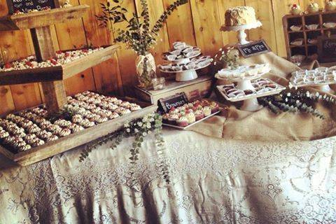 Rustic Dessert Table