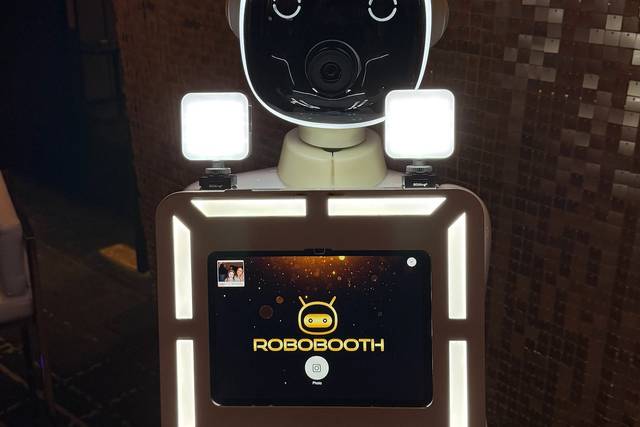 PhotoBooth Comes to you!