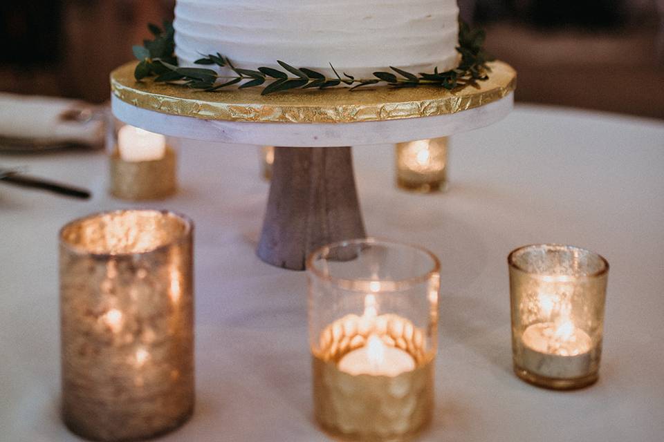 Rustic cake with greenery