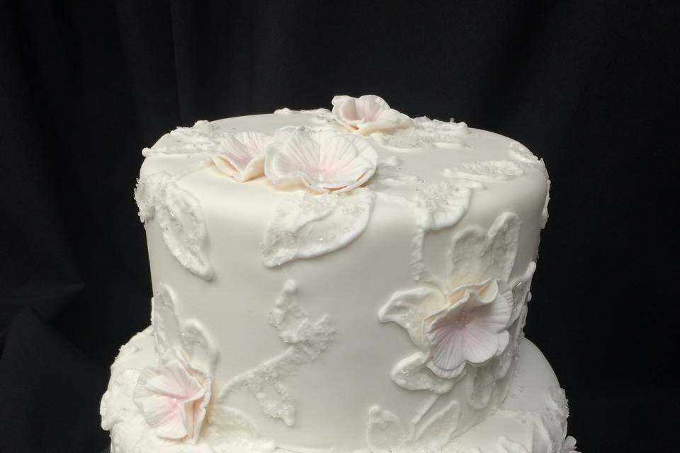 White textured cake