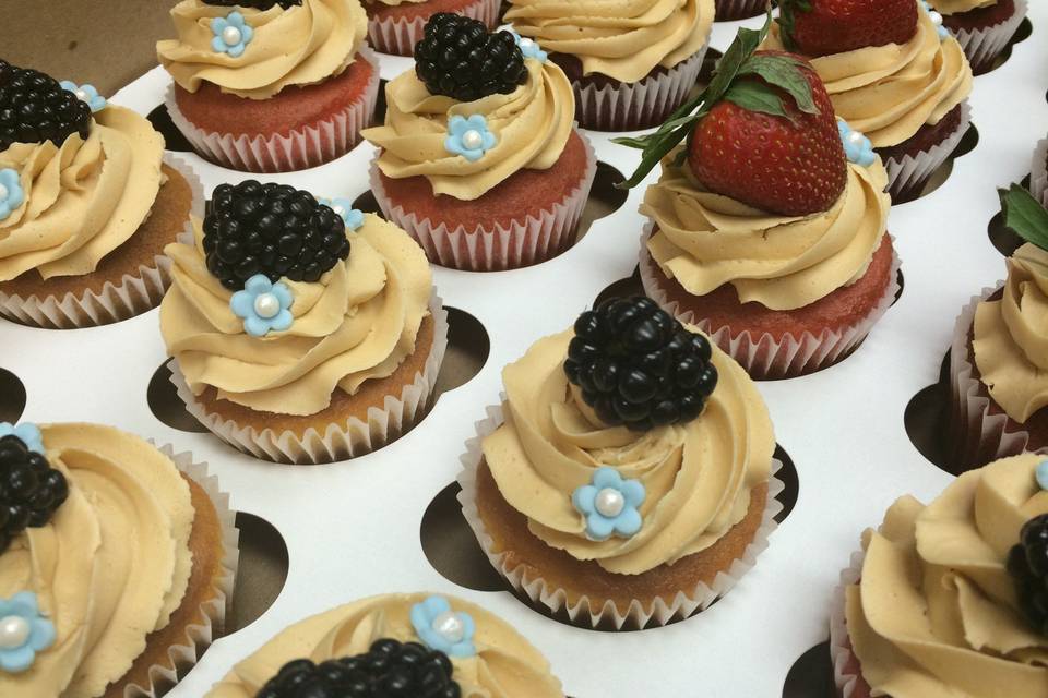 Fresh fruit and fondant flower