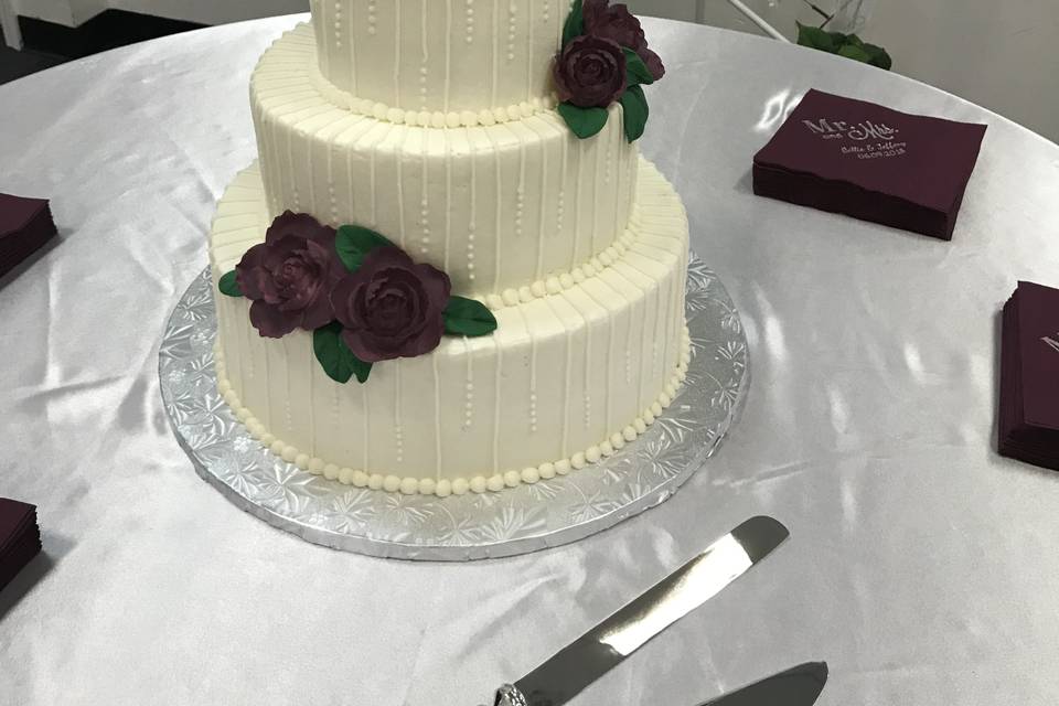 Our CupCakery - Wedding Cake - Dublin, OH - WeddingWire