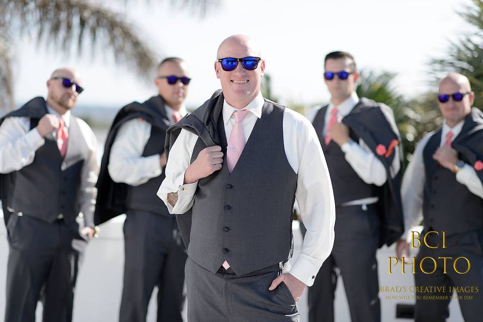 Groomsmen portraits are such a fun addition to our wedding collections!  Always good to feature the guys stylin!
