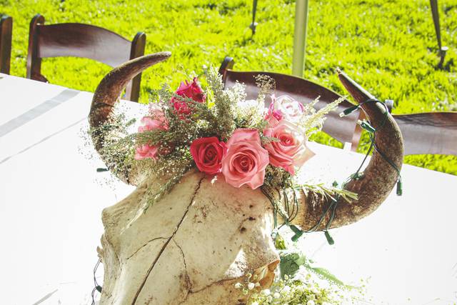 Decorate your way