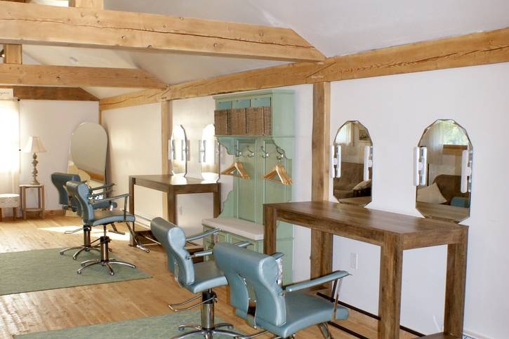 Styling stations