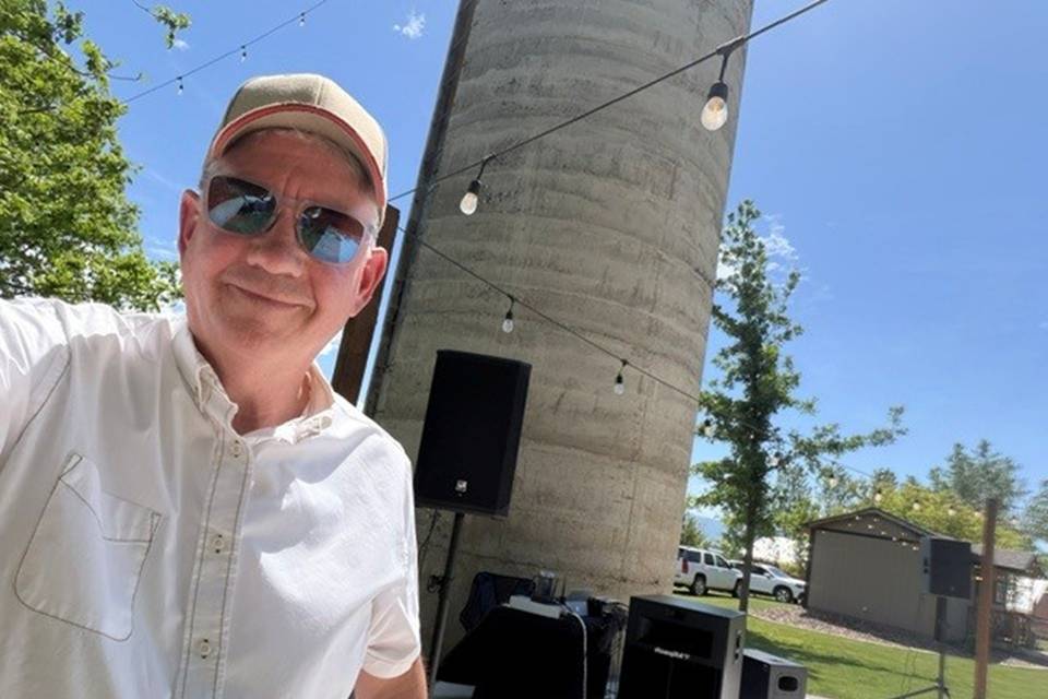 Outdoor DJ3 v2.jpg