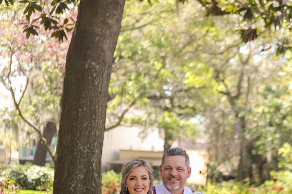 Elope to Savannah Forsyth Park