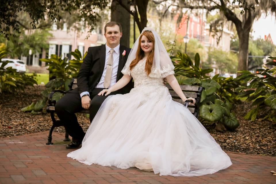 Elope to Savannah Forsyth Park