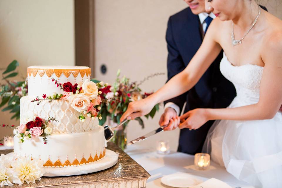 Cutting the cake