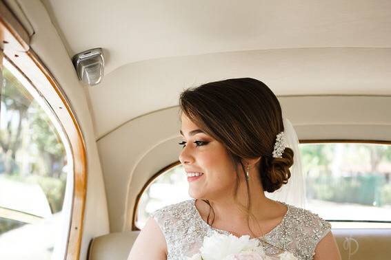 Bride holding her bouquet