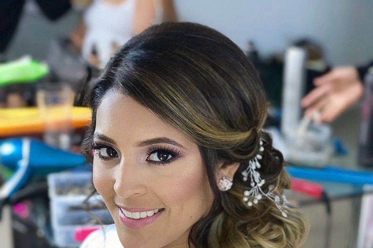 Bridal makeup and hairstyle