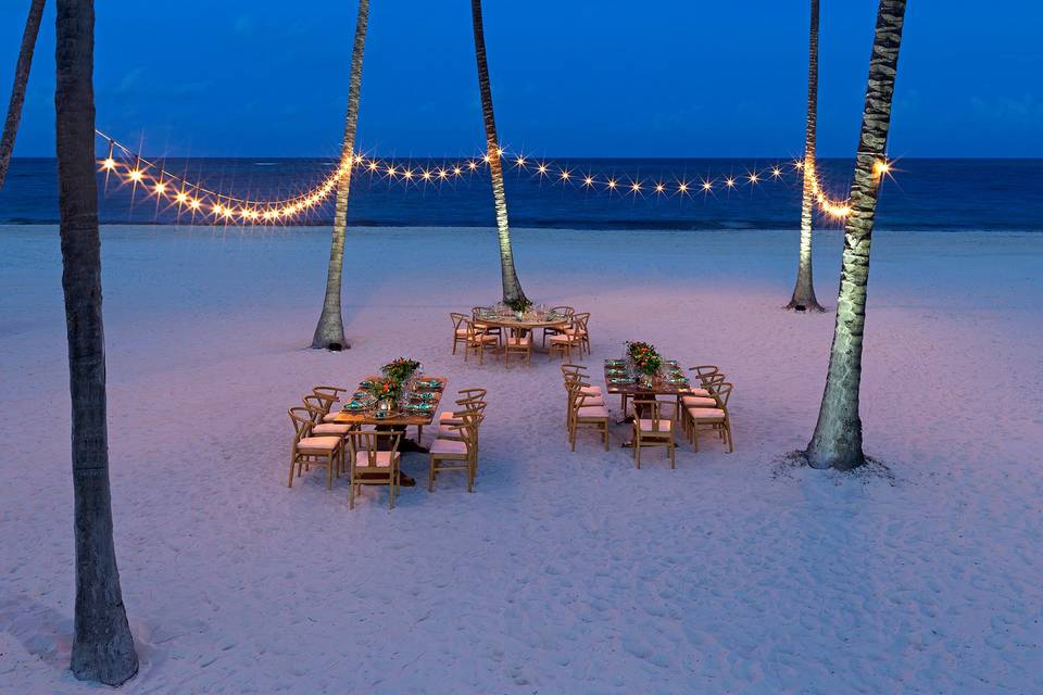Beach reception set up