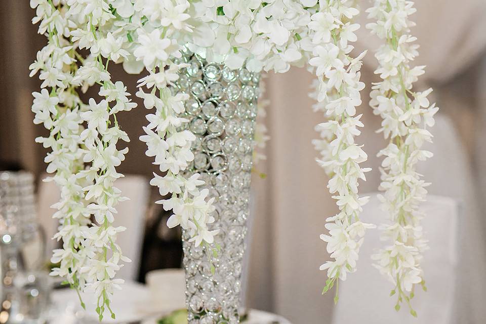Centerpiece with sequence