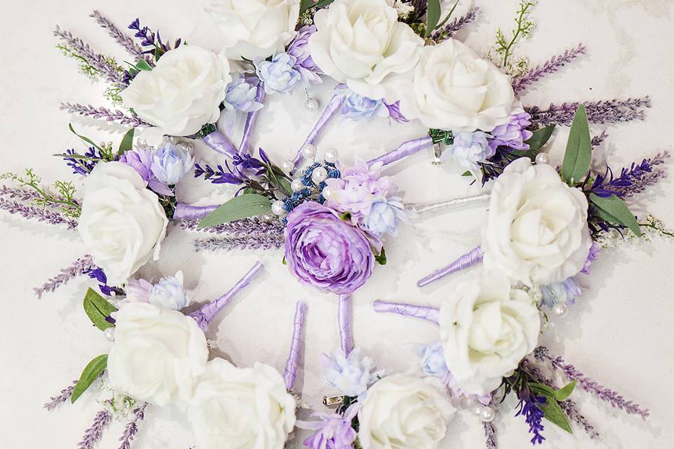 Boutonnières for wedding party