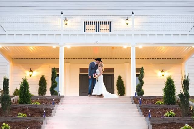 Coal Creek Winery & Event Cent