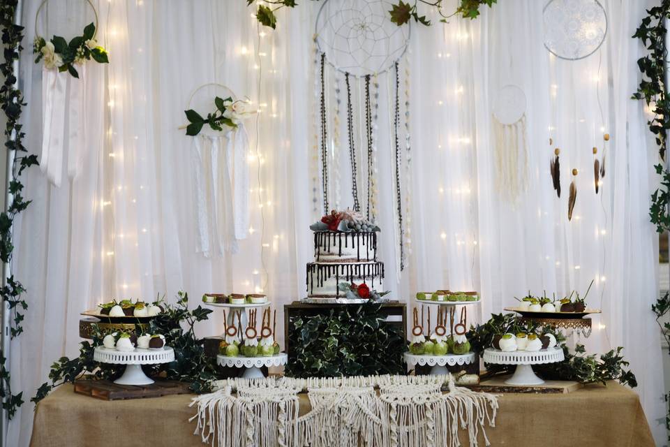 Boho-chic Dessert Table