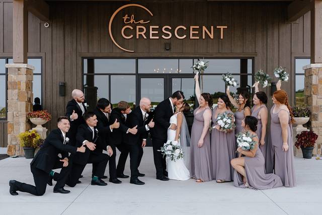 Crescent entrance