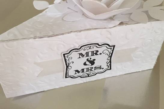 Mr & Mrs Cake Favor Box
