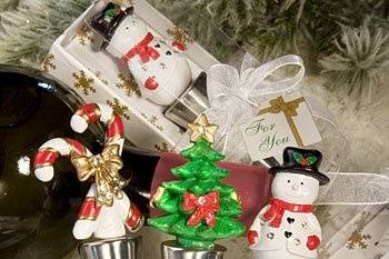 Holiday Themed Bottle Stopper Favors (3 assorted)