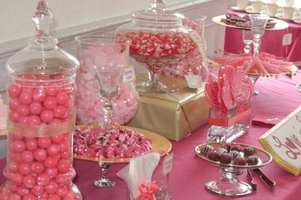 Arianna Gifts and Arianna Candy Buffets