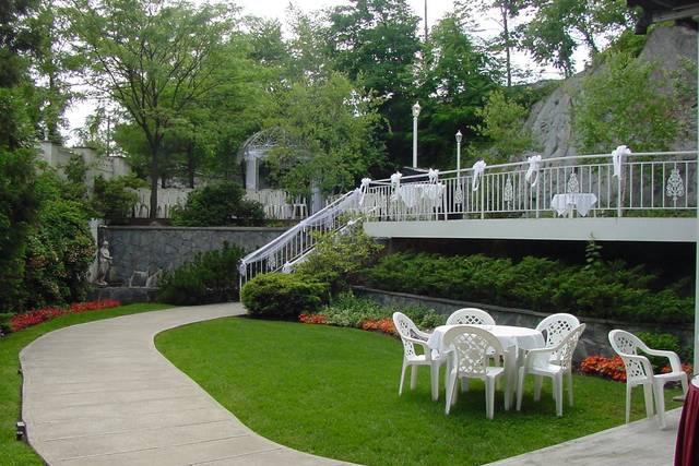 Cortlandt Colonial Manor