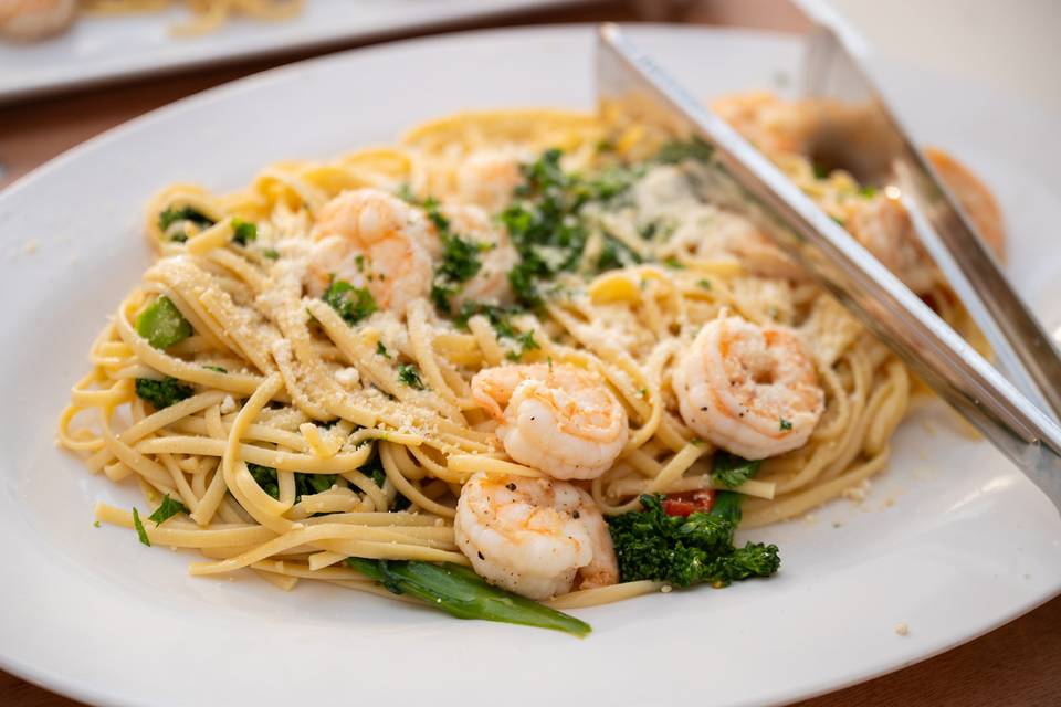 Shrimp linguine