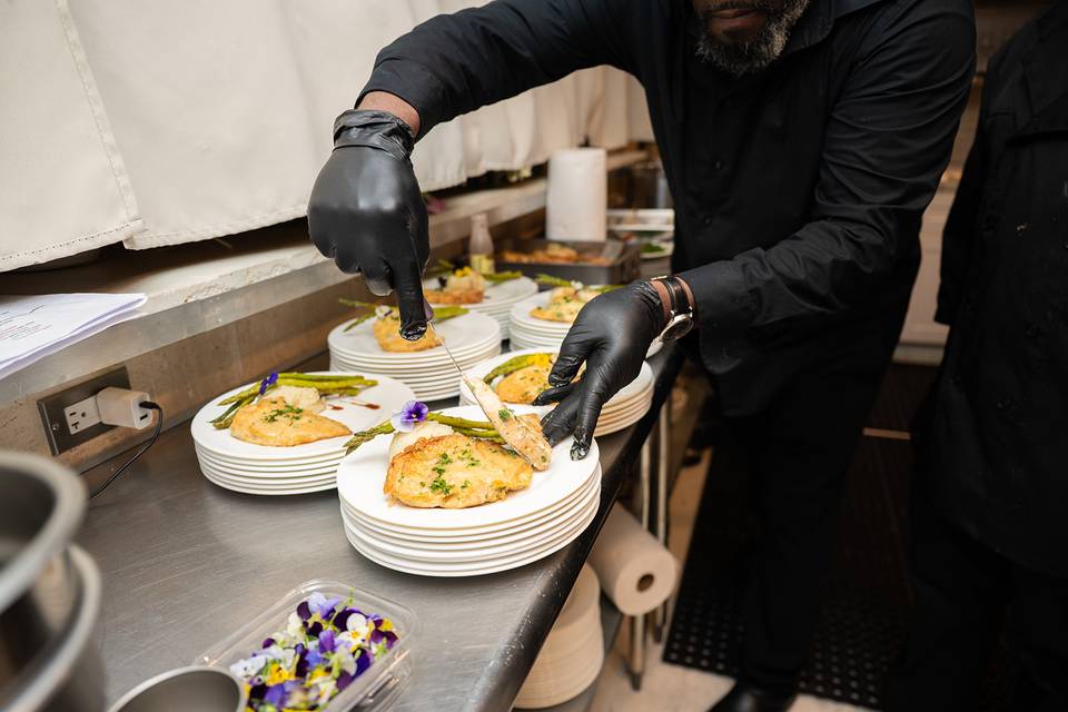 Dinner plates