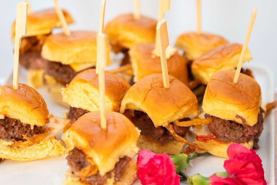 Pulled beef sliders
