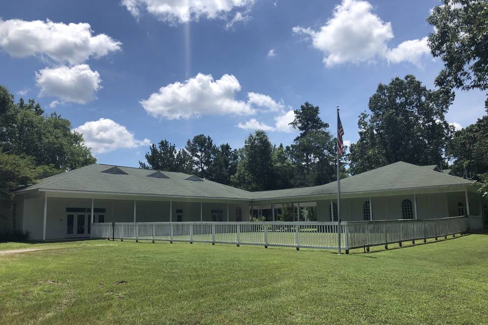 Pinecrest – Camp & Retreat Center