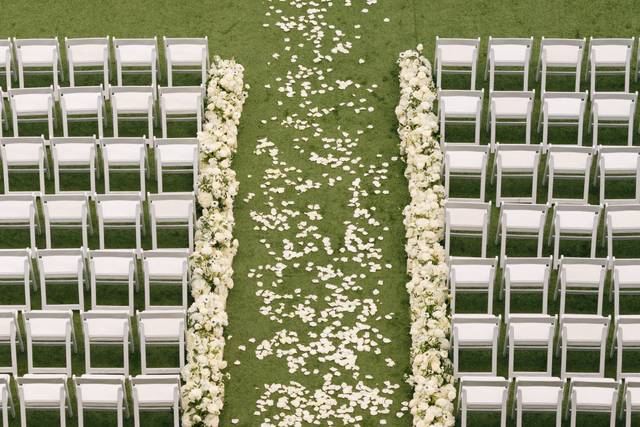 Elegant Classic White Arch