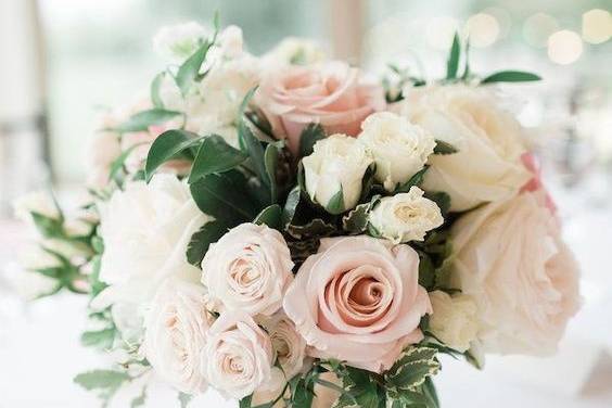 Blush centerpiece