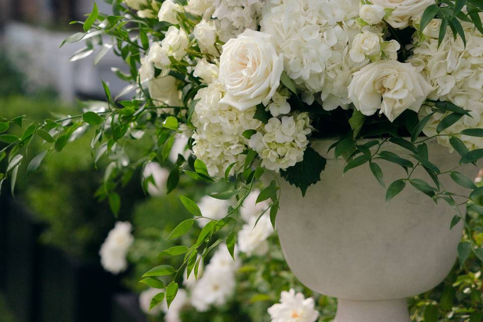 Elegant White Altar Piece
