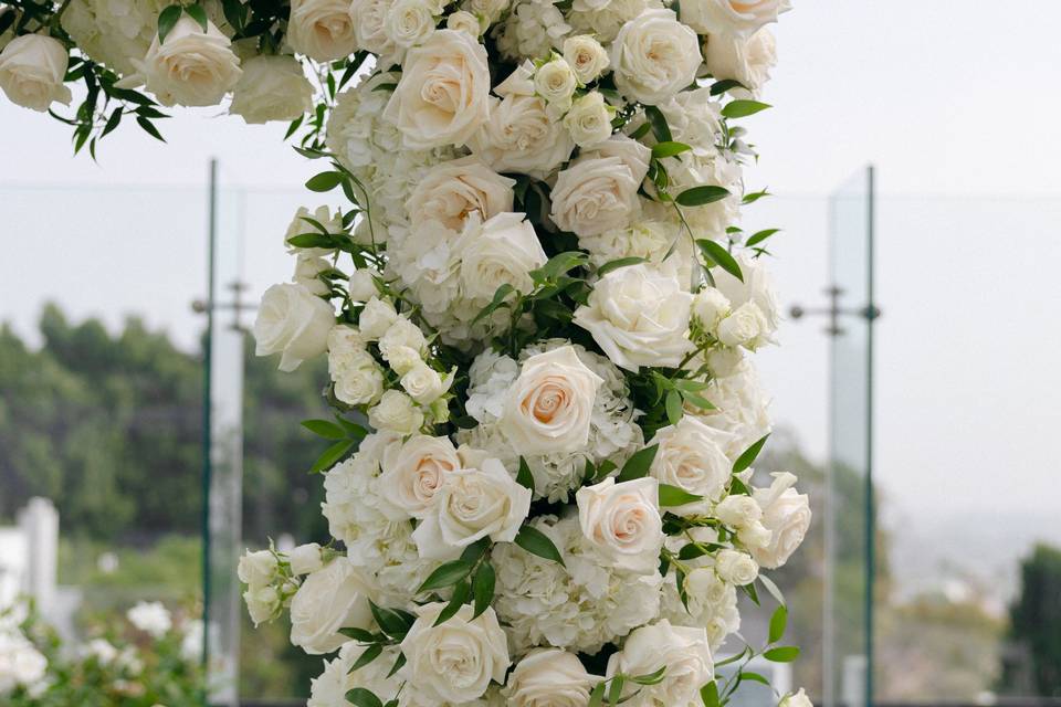 Elegant Classic White Arch