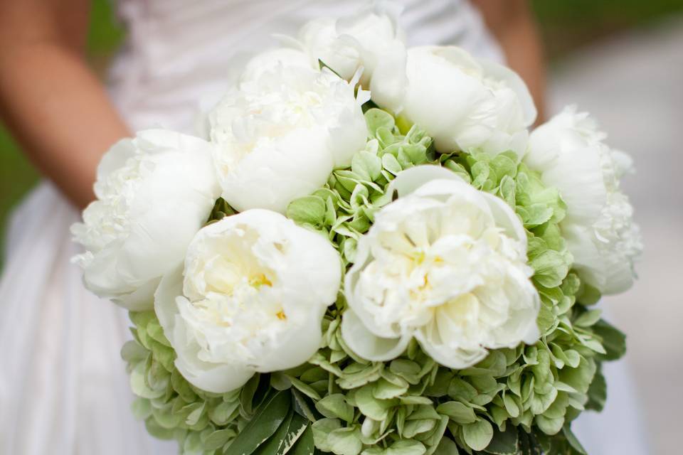 White peony bouquet with antique green hydrangea