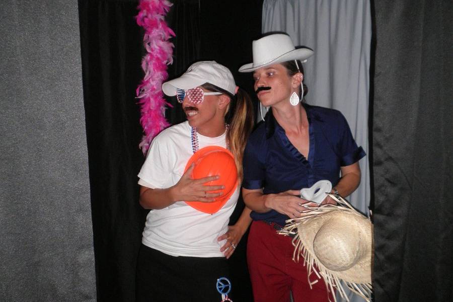 Southern Charm Photobooths, LLC.