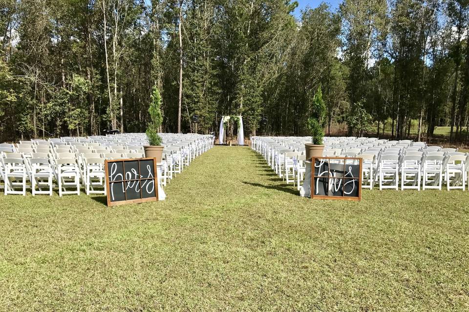 Back lawn ceremony