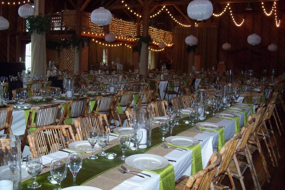 Rustic barn wedding on whidbey island with whidbey party girls!