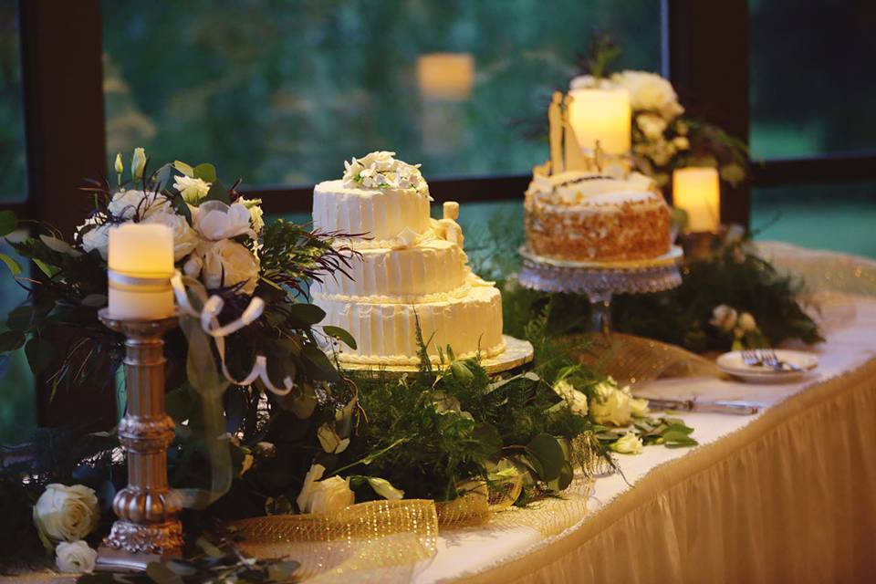 Cake table