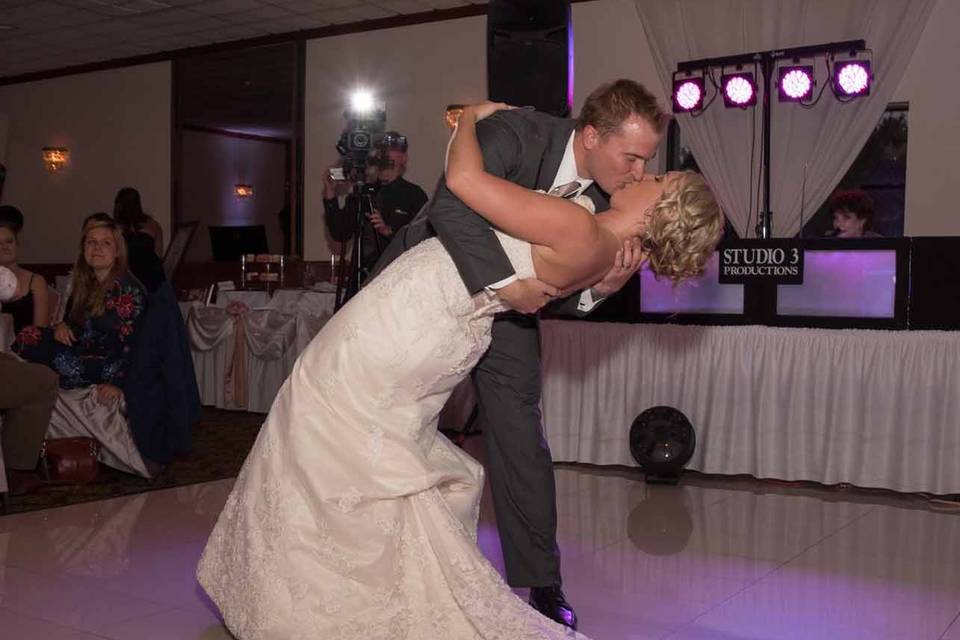 The Courtyard Banquets