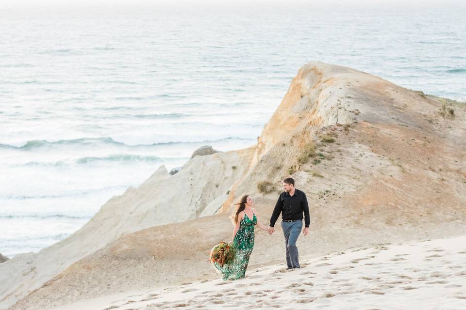 Oregon Elopement Photographer