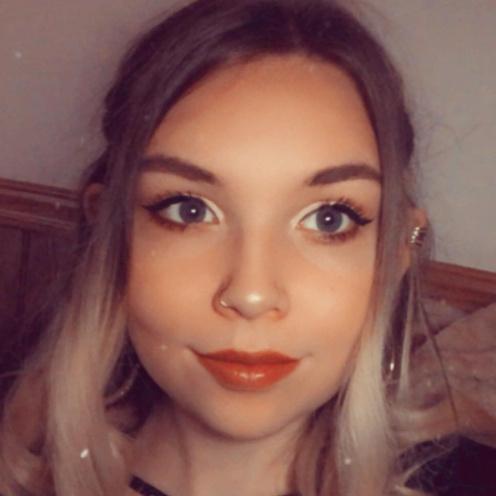 Courtney Lay
