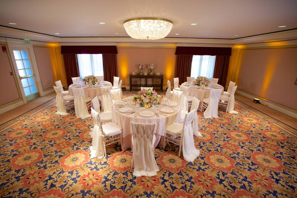 Elegant Designs Specialty Linens and Event Rentals