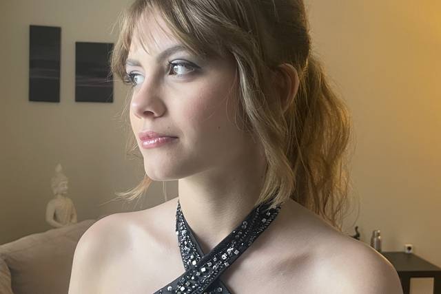 Prom make up